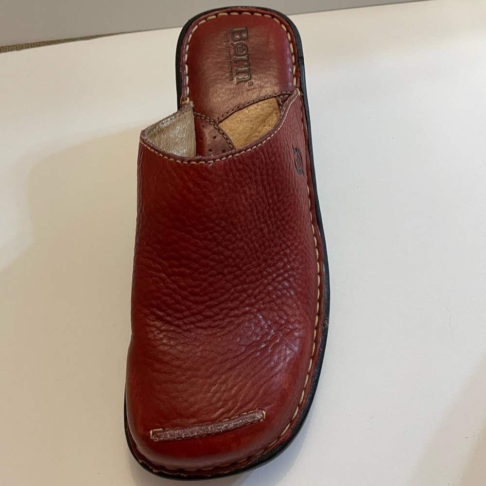 Born slip on clogs